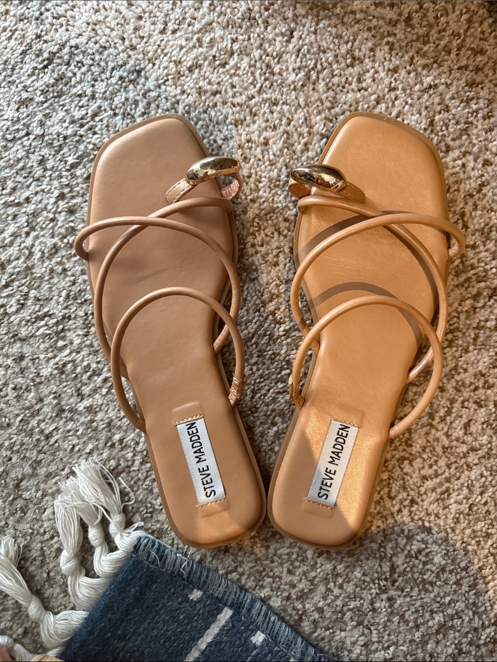 Steve Madden tan sandal
